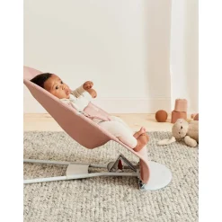 Bouncer Bliss Cotton Petal Quilt - Dusty Pink