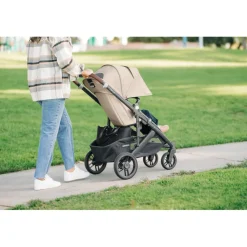 CRUZ V2 + FREE SNUG SEAT + CUP HOLDER - Liam (Oat Melange/carbon/chestnut leather) PRE ORDER APRIL