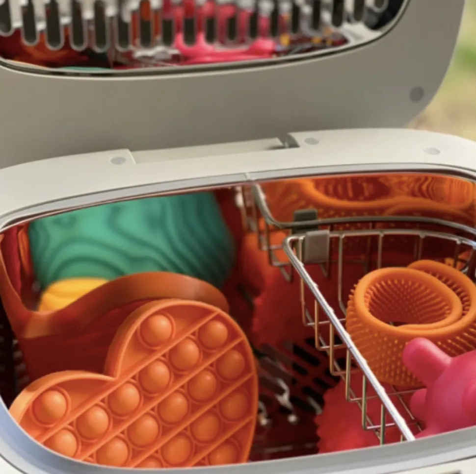 2-in-1 UV Steriliser & Dryer