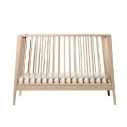 Linea by Leander Cot