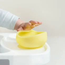 Suction Bowl with Lid VARIOUS COLOURS